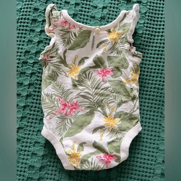 *3 for 10* Old Navy tank top floral  bodysuit - Picture 2 of 4